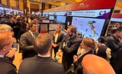 INCONTRO_CON_LE_AUTORITA_ITALIANE_PER_SPIEGAZIONE_E_ILLUSTRAZIONE_DEL_MERCATO_CINESE_E_DELLE_NUMEROSE_ATTIVITA_DI_PROMOZIONE